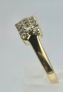 2103: Vintage: 18ct Gold Three- Row 23 Round Full Cut Diamonds (0.54ct) Ring- Exquisite