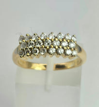Cargar imagen en el visor de la galería, 2103: Vintage: 18ct Gold Three- Row 23 Round Full Cut Diamonds (0.54ct) Ring- Exquisite
