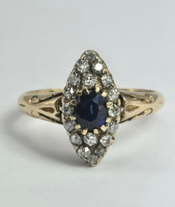 2139: Vintage; 18ct Gold Art Deco Marquise Sapphire Diamonds Cluster Ring