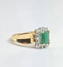 Load image into Gallery viewer, 2140: Vintage;: 14ct Gold Emerald Cut Emerald (0.79ct) 14 Diamonds (0.43ct) Ring - LUSH
