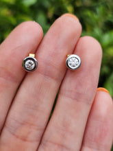 Load image into Gallery viewer, 0139: Vintage: 18ct White Yellow Gold &amp; Cut Diamond (0.43ct) Stud Earrings- Pristine
