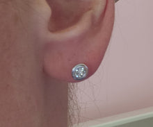 Load image into Gallery viewer, 0139: Vintage: 18ct White Yellow Gold &amp; Cut Diamond (0.43ct) Stud Earrings- Pristine

