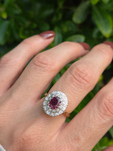 Cargar imagen en el visor de la galería, 6153: Vintage 18ct Gold Ruby Diamonds Flower Head Cluster Ring- an exceptional piece
