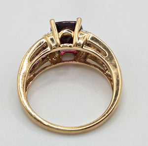 1900: Vintage: 9ct Gold Almandine Garnets Diamonds Cocktail Ring