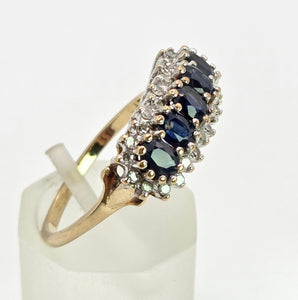 2125: Vintage: 9ct Gold 5 Australian Blue Sapphires 26 Diamonds Dress Ring