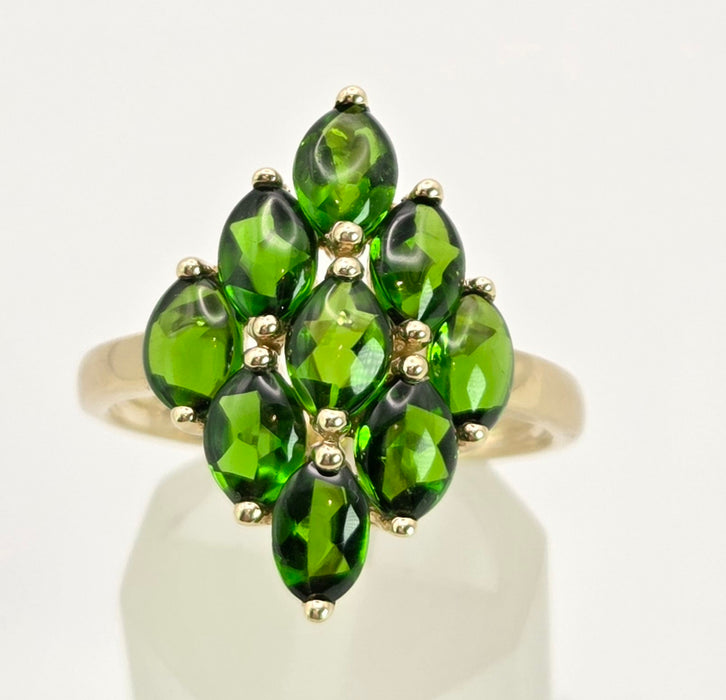 2126: Vintage: 9ct Gold Green Diopsides Geometric Cocktail Ring- she scintillates&nbsp;