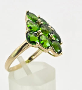2126: Vintage: 9ct Gold Green Diopsides Geometric Cocktail Ring- she scintillates&nbsp;