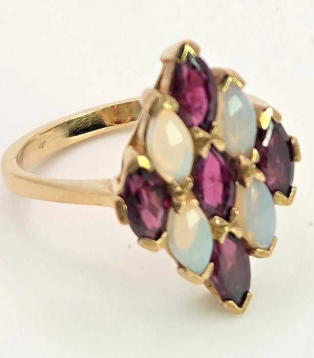 2152: Vintage: 9ct Gold Almandine Garnets White Opals Geometric Set Ring