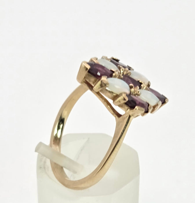 2152: Vintage: 9ct Gold Almandine Garnets White Opals Geometric Set Ring