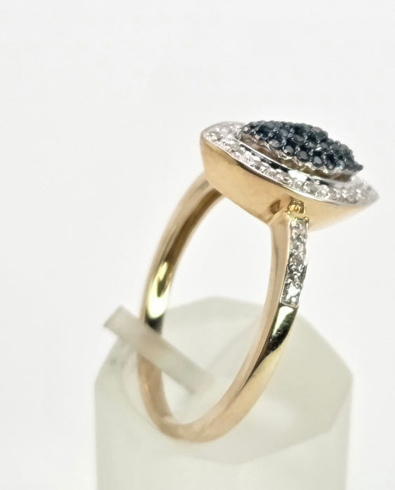 6458: Vintage 9ct Gold Blue & White Diamond Marquise Cluster Ring