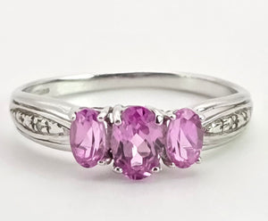 2163 :Vintage: 9ct White Gold Pink Sapphires Diamonds Ring- Petite, sparkling beauty