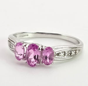 2163 :Vintage: 9ct White Gold Pink Sapphires Diamonds Ring- Petite, sparkling beauty