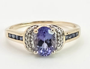 Vintage; 9ct Gold Violet Blue Tanzanite 6 Natural Diamonds Dress Ring