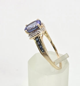Vintage; 9ct Gold Violet Blue Tanzanite 6 Natural Diamonds Dress Ring
