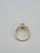 Cargar imagen en el visor de la galería, 2182: Vintage: 18ct Gold Sky  Blue Aquamarine Diamonds Dress Ring- lovely cut &amp; colours
