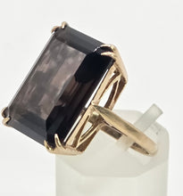 Load image into Gallery viewer, 2187: Vintage: 9ct Gold Large Emerald Cut Gignac Quartz Ring - From 1969
