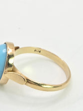 Load image into Gallery viewer, 2189: Vintage; 14ct Gold Cabochon Turquoise Solitaire Ring- curvaceous beauty
