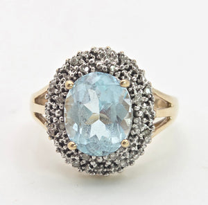 1764: Vintage: 9ct Gold Swiss Blue Topaz 16 Diamonds Diana Style Cluster Ring