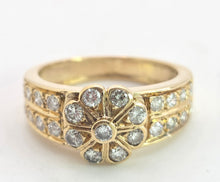Cargar imagen en el visor de la galería, 1872: Vintage: 18ct Gold 25 Diamonds Cluster Ring - sparkling symmetry
