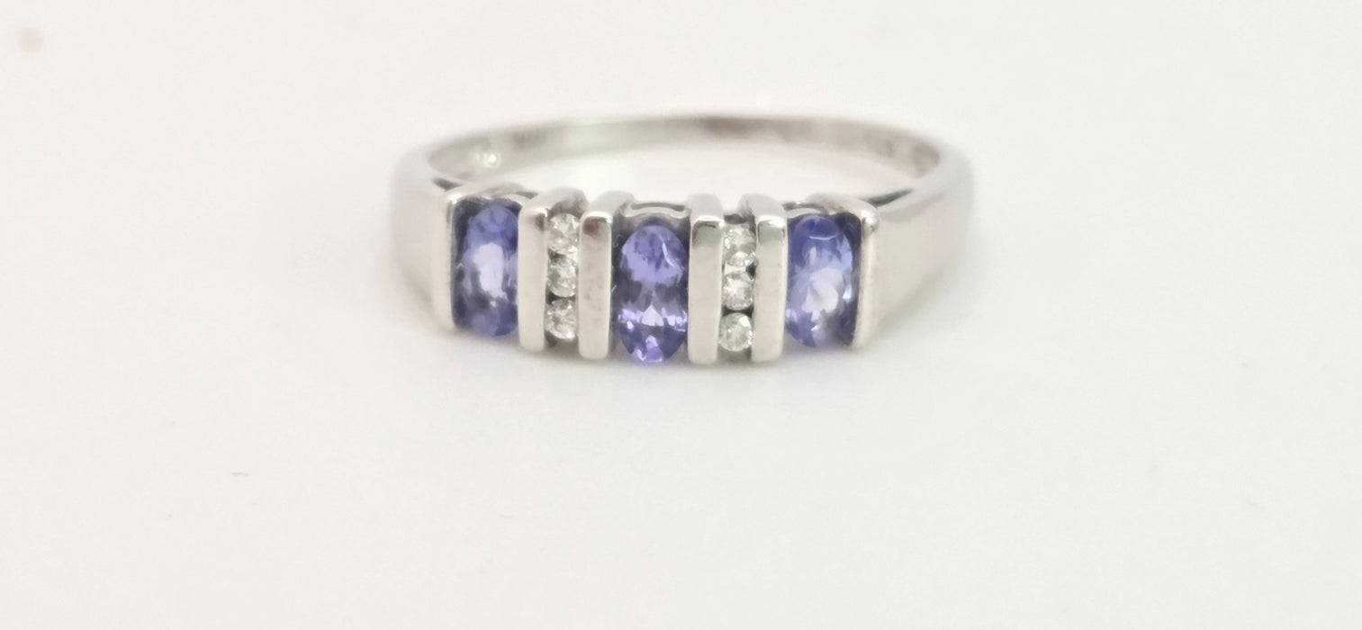 1892 Vintage: 14ct White Gold Tanzanite & Diamond Ring
