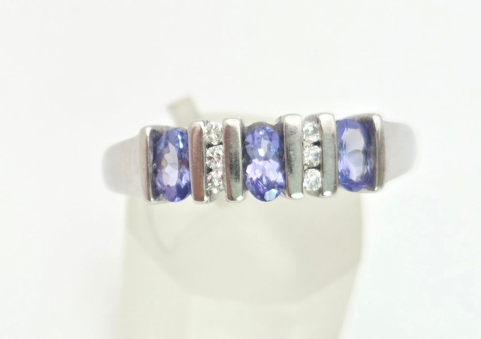 1892 Vintage: 14ct White Gold Tanzanite & Diamond Ring