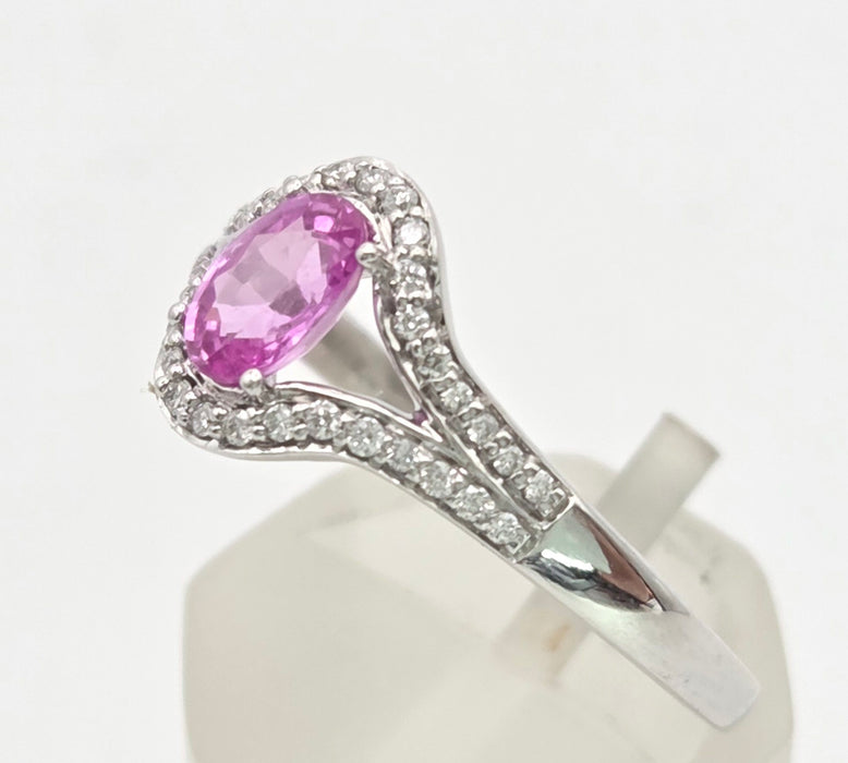6447 Vintage: 18ct White Gold Pink Sapphire 36 Sparkling Natural Diamonds Dress Ring