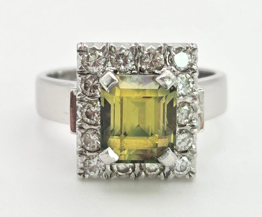 6448 Vintage: 18ct White Gold Yellow Sapphire {3.15ct) Diamonds Cocktail Ring