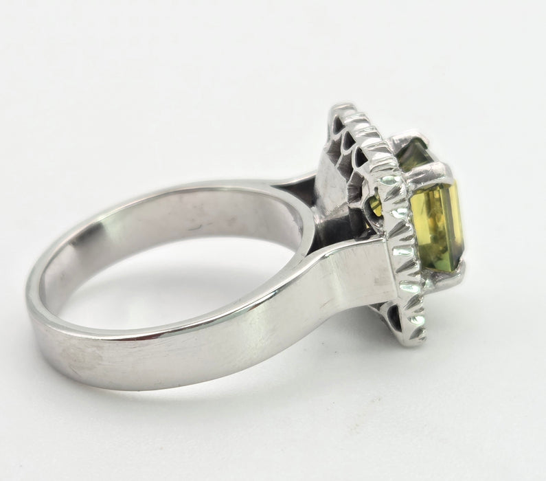 6448 Vintage: 18ct White Gold Yellow Sapphire {3.15ct) Diamonds Cocktail Ring