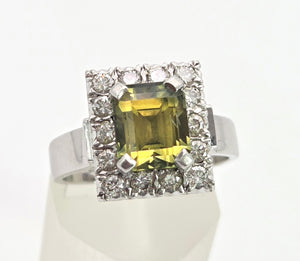 Vintage: 18ct White Gold Yellow Sapphire {3.15ct) Diamonds Cocktail Ring- Platinum Set