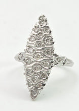 Cargar imagen en el visor de la galería, Vintage: 18ct White Gold Art Deco 12 Natural Diamonds {0.61ct} Navette Set  Ring
