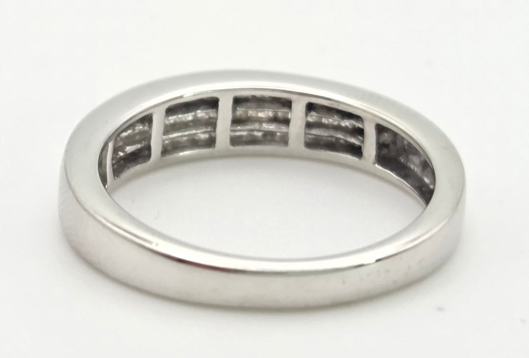6450: Vintage: 18ct White Gold 48 Natural Diamonds Stacker/Half-Eternity Ring