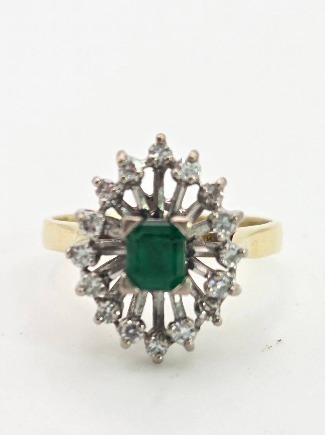 2032: Vintage: 18ct Gold Emerald Diamonds Openwork Marquise Cluster Ring