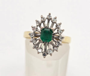 2032: Vintage: 18ct Gold Emerald Diamonds Openwork Marquise Cluster Ring