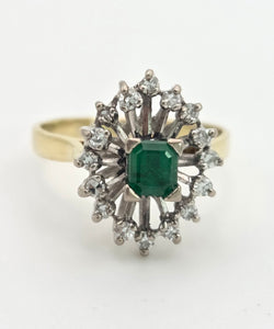 2032: Vintage: 18ct Gold Emerald Diamonds Openwork Marquise Cluster Ring