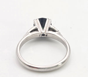 2073: Vintage: 14ct White Gold French Blue Sapphire 6 Diamonds Trefoil Set Ring