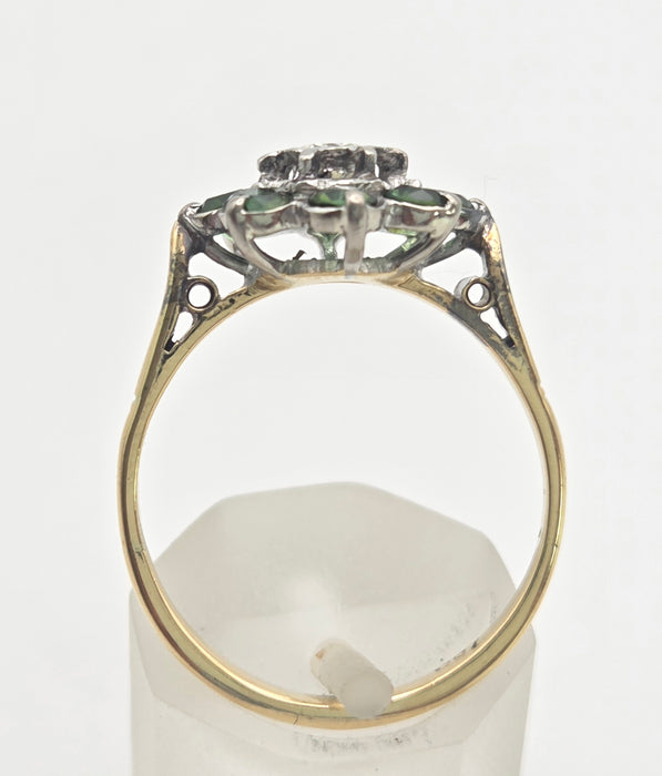 6453   Vintage; 18ct Gold Peridots Diamond Flower Head Ring- Sparkling beauty
