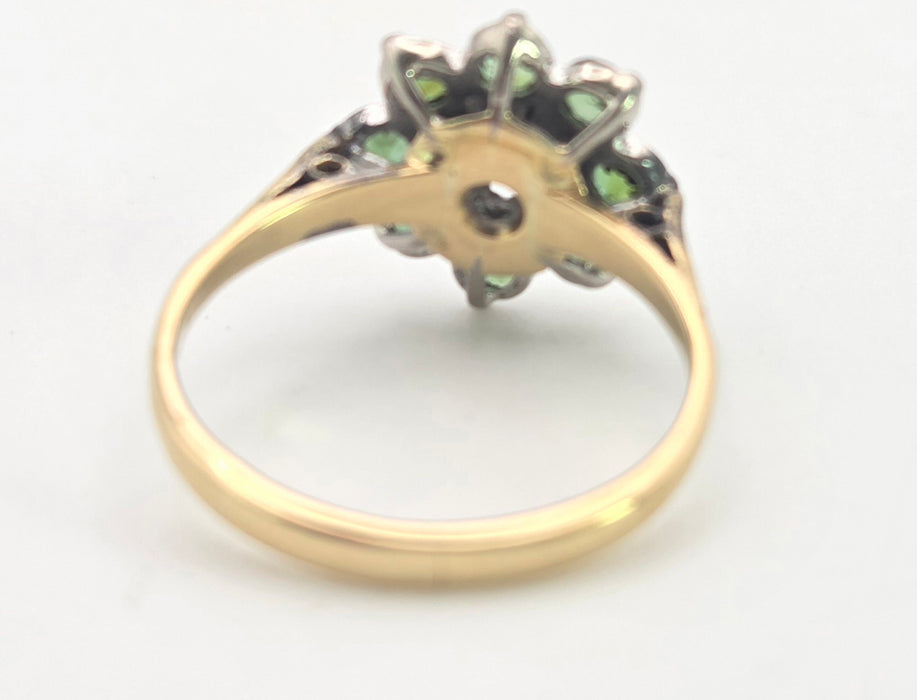 6453   Vintage; 18ct Gold Peridots Diamond Flower Head Ring- Sparkling beauty
