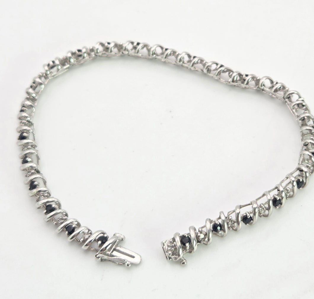 2111: Vintage: 9ct White Gold Blue Sapphires Diamonds Tennis Bracelet (18cm)- Very pretty