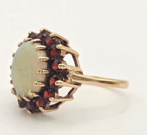 Vintage: Classic 9ct Gold White Opal 14 Red Garnets Flower Head Ring