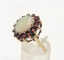 Cargar imagen en el visor de la galería, Vintage: Classic 9ct Gold White Opal 14 Red Garnets Flower Head Ring
