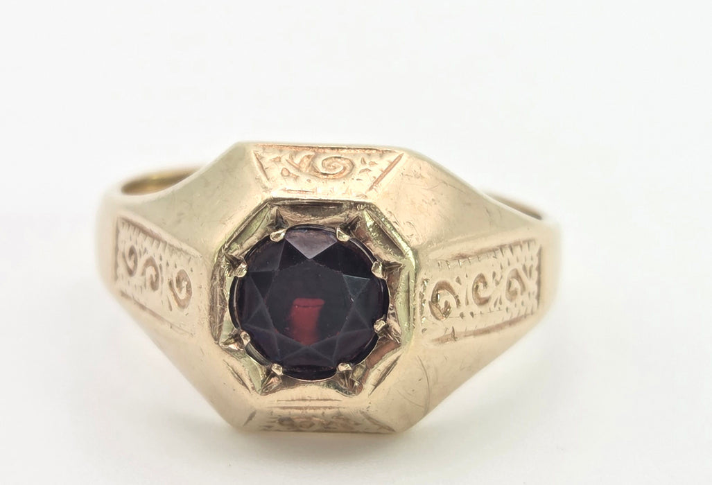 6474 Vintage: Heavy 9ct Gold Red Garnet Signet Ring- From 1972