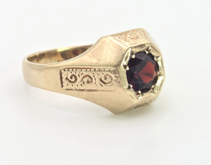 6474 Vintage: Heavy 9ct Gold Red Garnet Signet Ring- From 1972