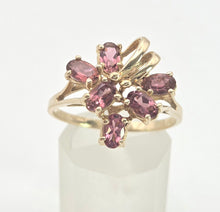 Cargar imagen en el visor de la galería, Vintage Abstract 9ct Gold Rubellites Cluster Ring- Remarkable
