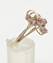 Cargar imagen en el visor de la galería, Vintage Abstract 9ct Gold Rubellites Cluster Ring- Remarkable
