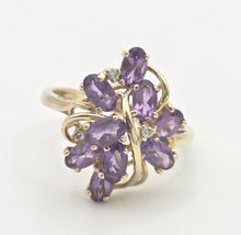 Cargar imagen en el visor de la galería, Vintage: 9ct Gold Lilac Amethysts Diamonds Floral Cluster Cocktail Ring
