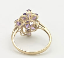 Cargar imagen en el visor de la galería, Vintage: 9ct Gold Lilac Amethysts Diamonds Floral Cluster Cocktail Ring
