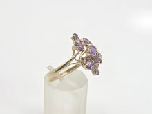 Cargar imagen en el visor de la galería, Vintage: 9ct Gold Lilac Amethysts Diamonds Floral Cluster Cocktail Ring
