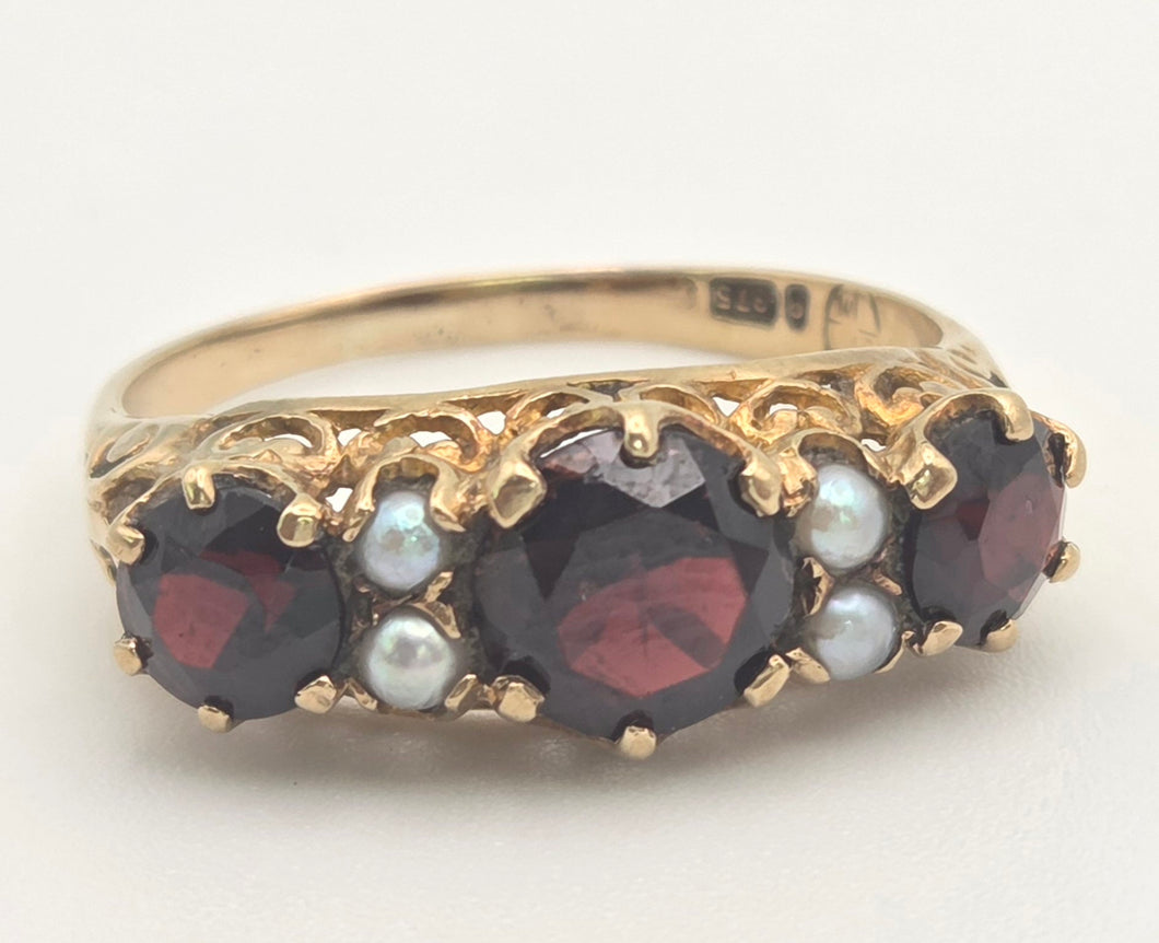 2351: Vintage/Antique: 9ct Gold Rich Red Garnet Seed Pearls Half-Hoop Ring