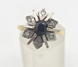 Vintage: 18ct Gold Blue Sapphire Diamonds Flower Head Ring - From 1977