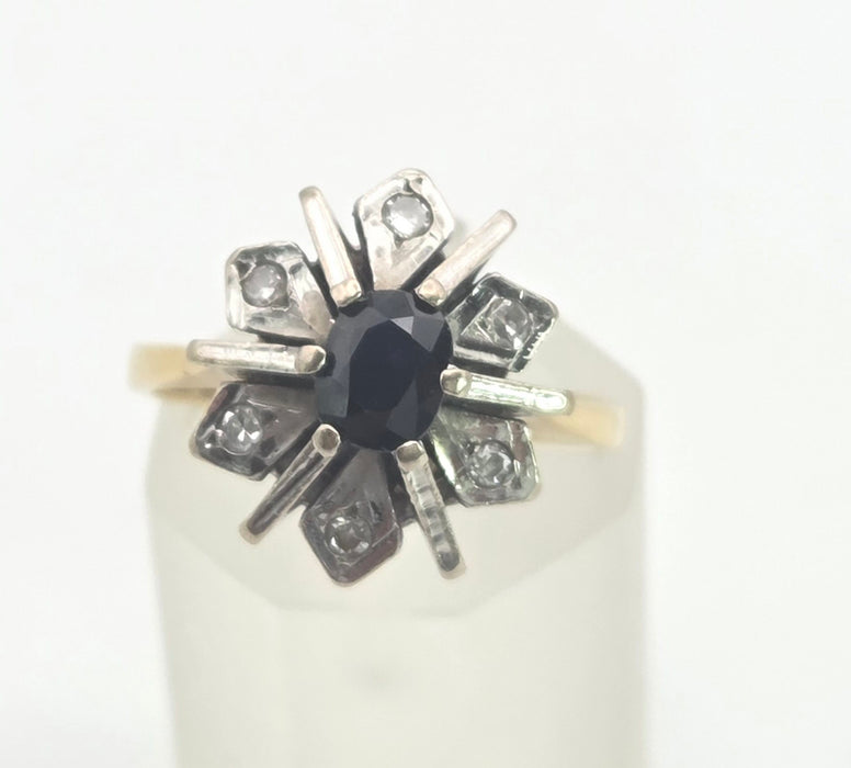Vintage: 18ct Gold Blue Sapphire Diamonds Flower Head Ring - From 1977